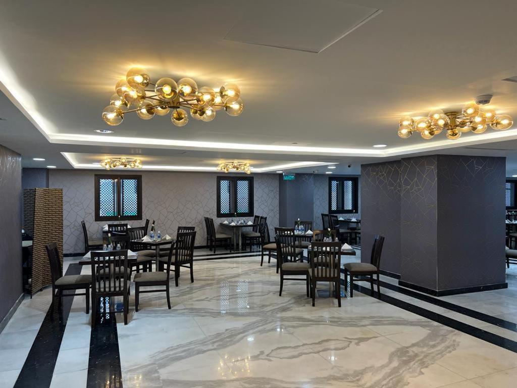 Hotel Al Ansar Golden Tulip Medína Exteriér fotografie