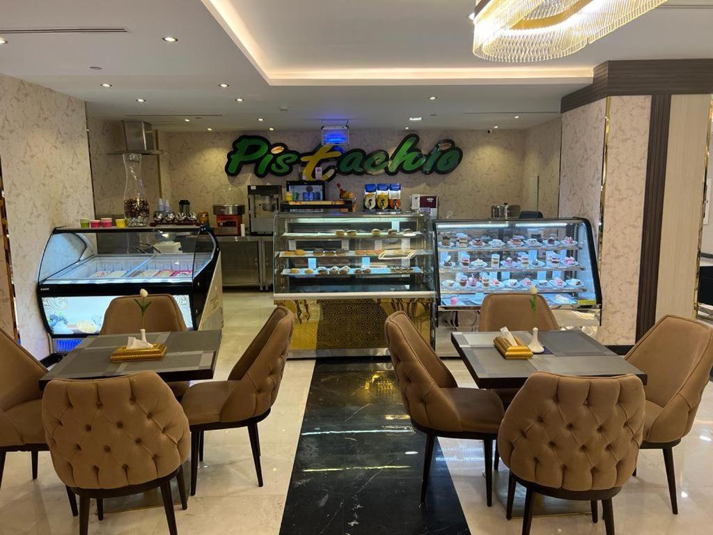 Hotel Al Ansar Golden Tulip Medína Exteriér fotografie